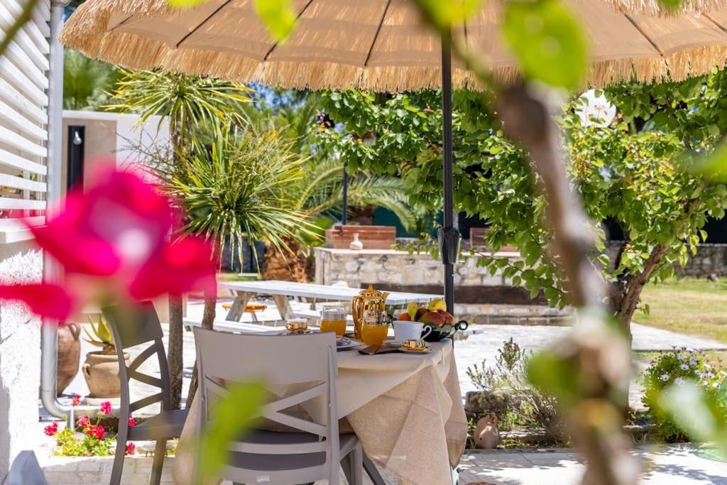 Villa Soleanna Residence ヴィエステ エクステリア 写真