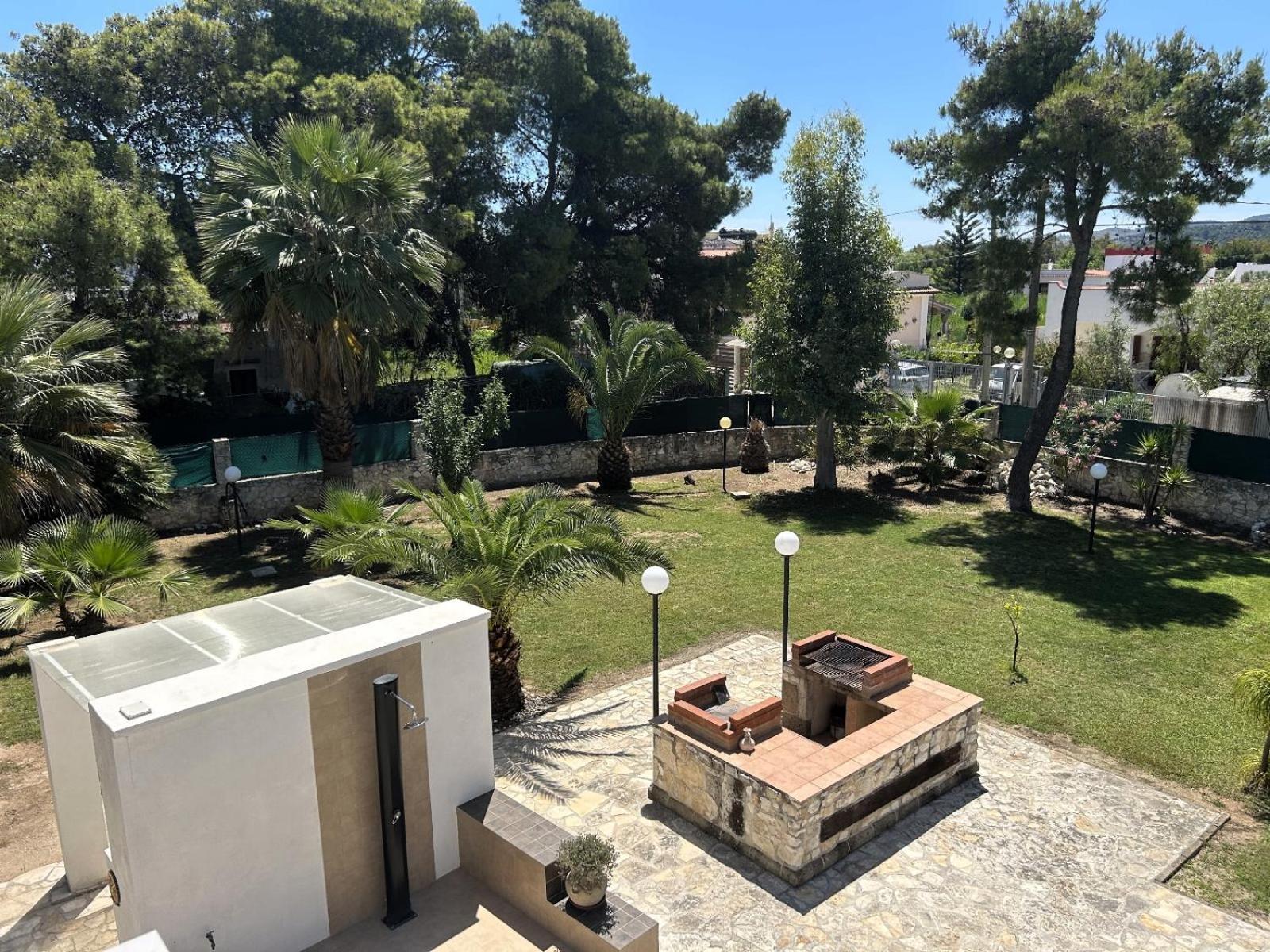Villa Soleanna Residence ヴィエステ エクステリア 写真