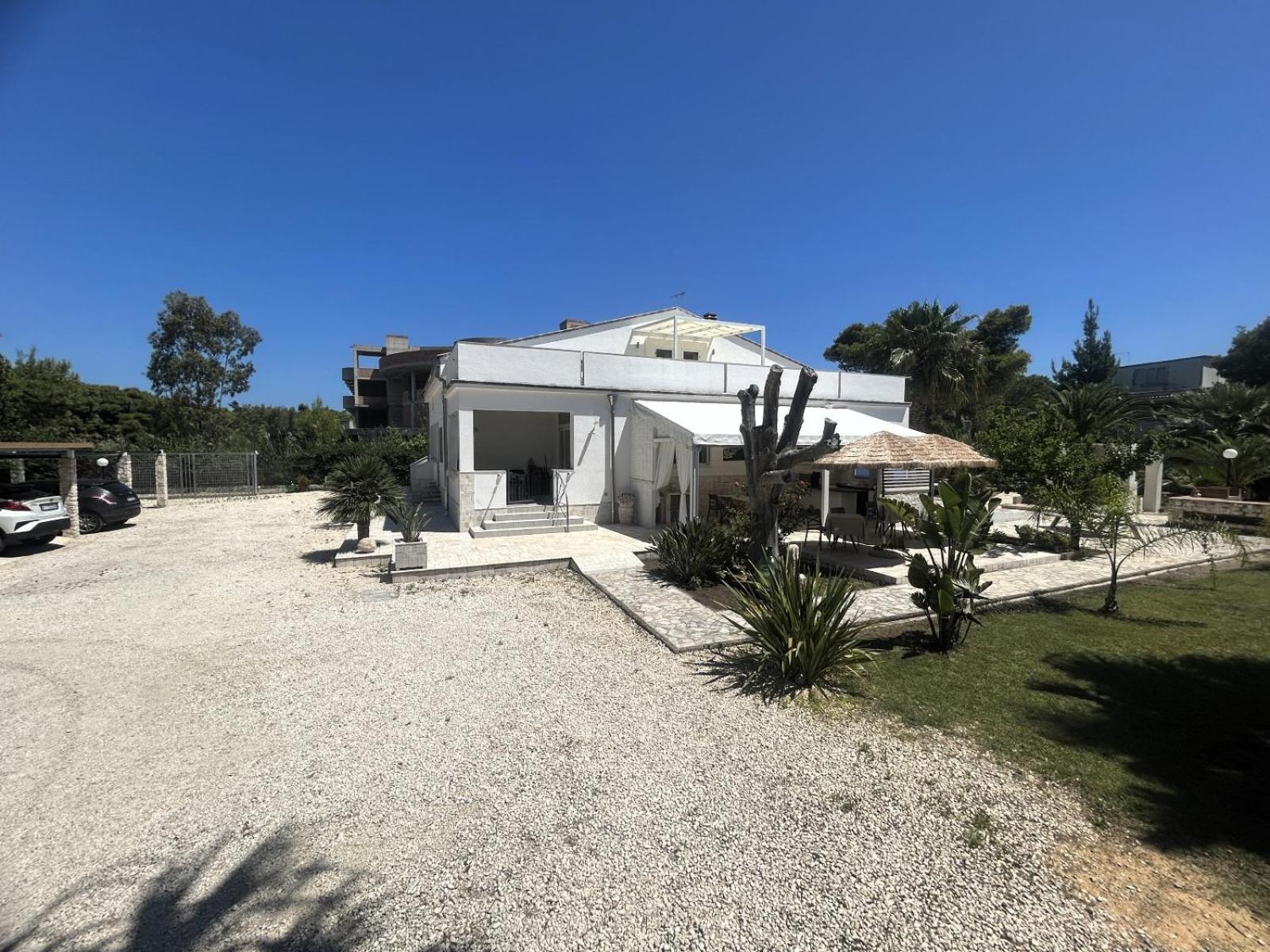 Villa Soleanna Residence ヴィエステ エクステリア 写真